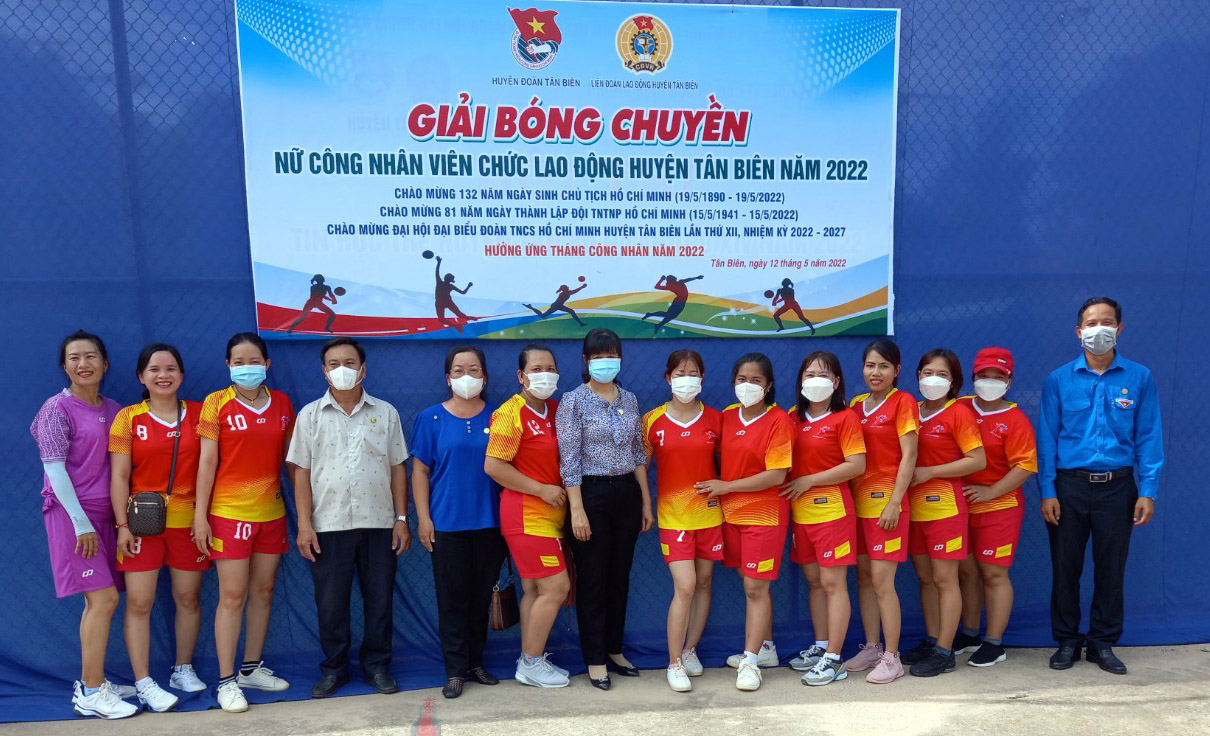 Tân Biên khai mạc giải bóng chuyền nữ CNVCLĐ năm 2022