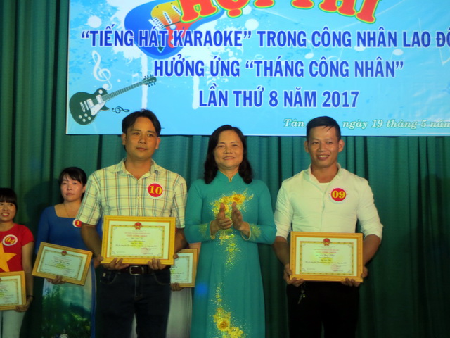 Hội thi tiếng hát Karaoke huyện Tân Châu năm 2017