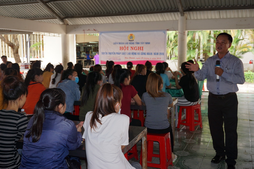 LĐLĐ huyện Hòa Thành Tuyên truyền pháp luật lao động và công đoàn năm 2018