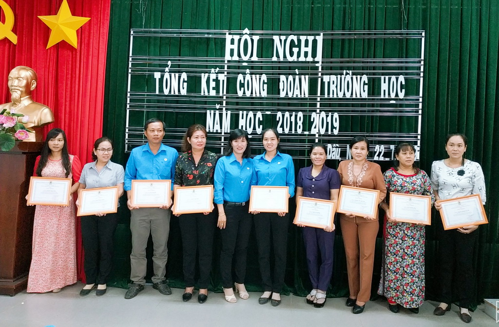 LĐLĐ huyện Gò Dầu tổng kết hoạt động công đoàn trường học năm học 2018-2019