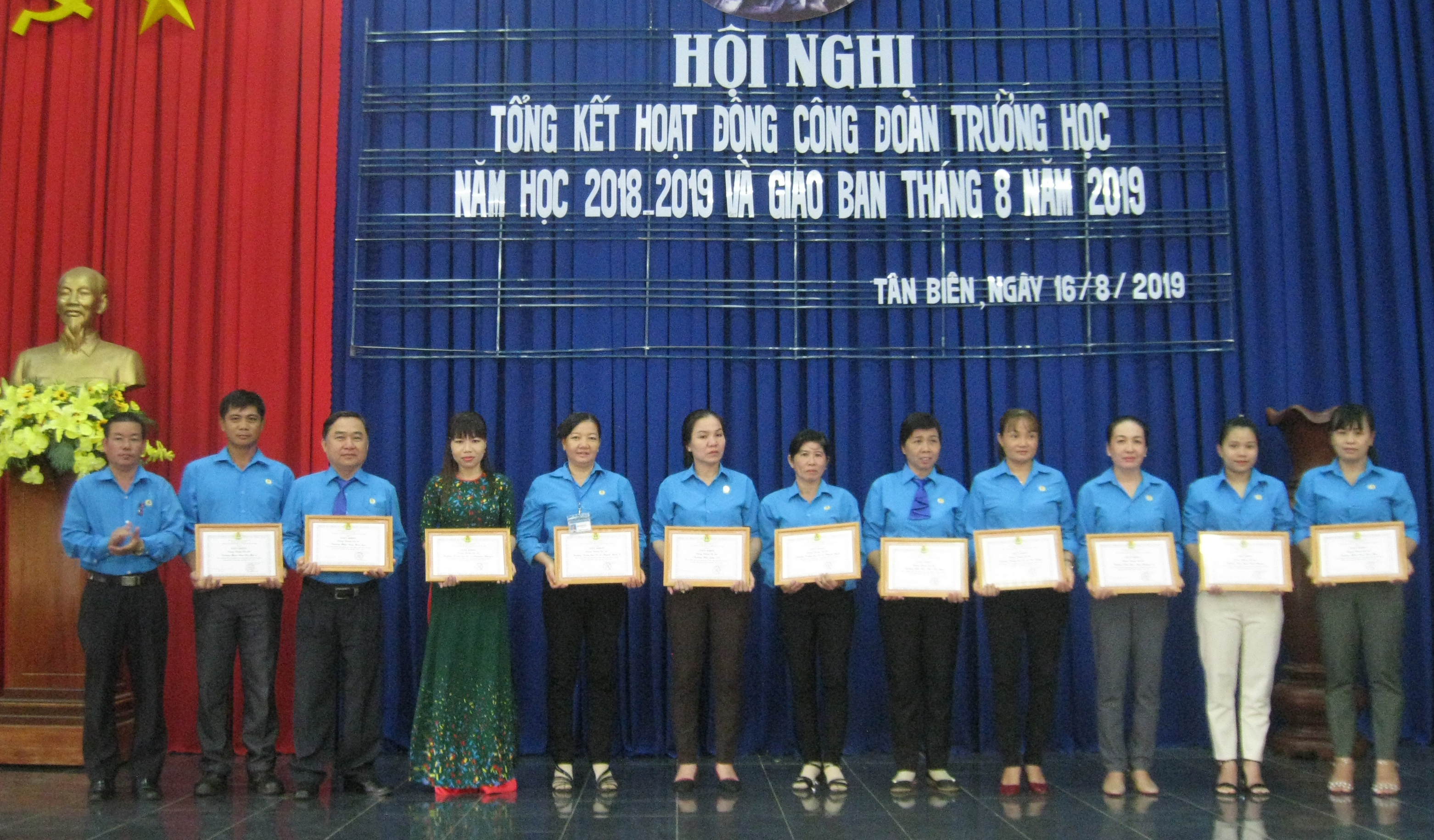 Tân Biên: Tổng kết hoạt động Công đoàn khối trường học năm học 2018-2019