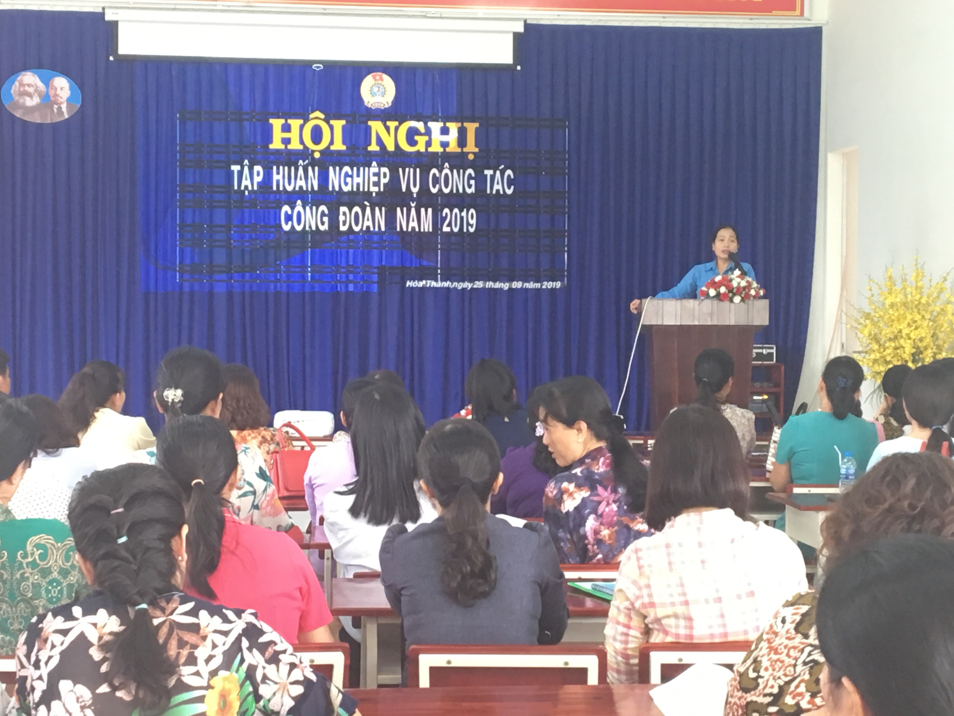 LĐLĐ huyện Hòa Thành bồi dưỡng nghiệp vụ công tác công đoàn năm 2019