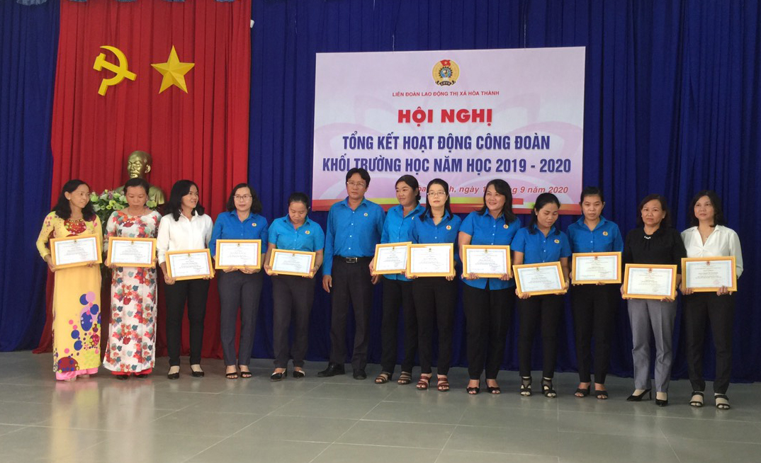 LĐLĐ thị xã Hòa Thành tổ chức tổng kết hoạt động công đoàn năm học 2019 - 2020