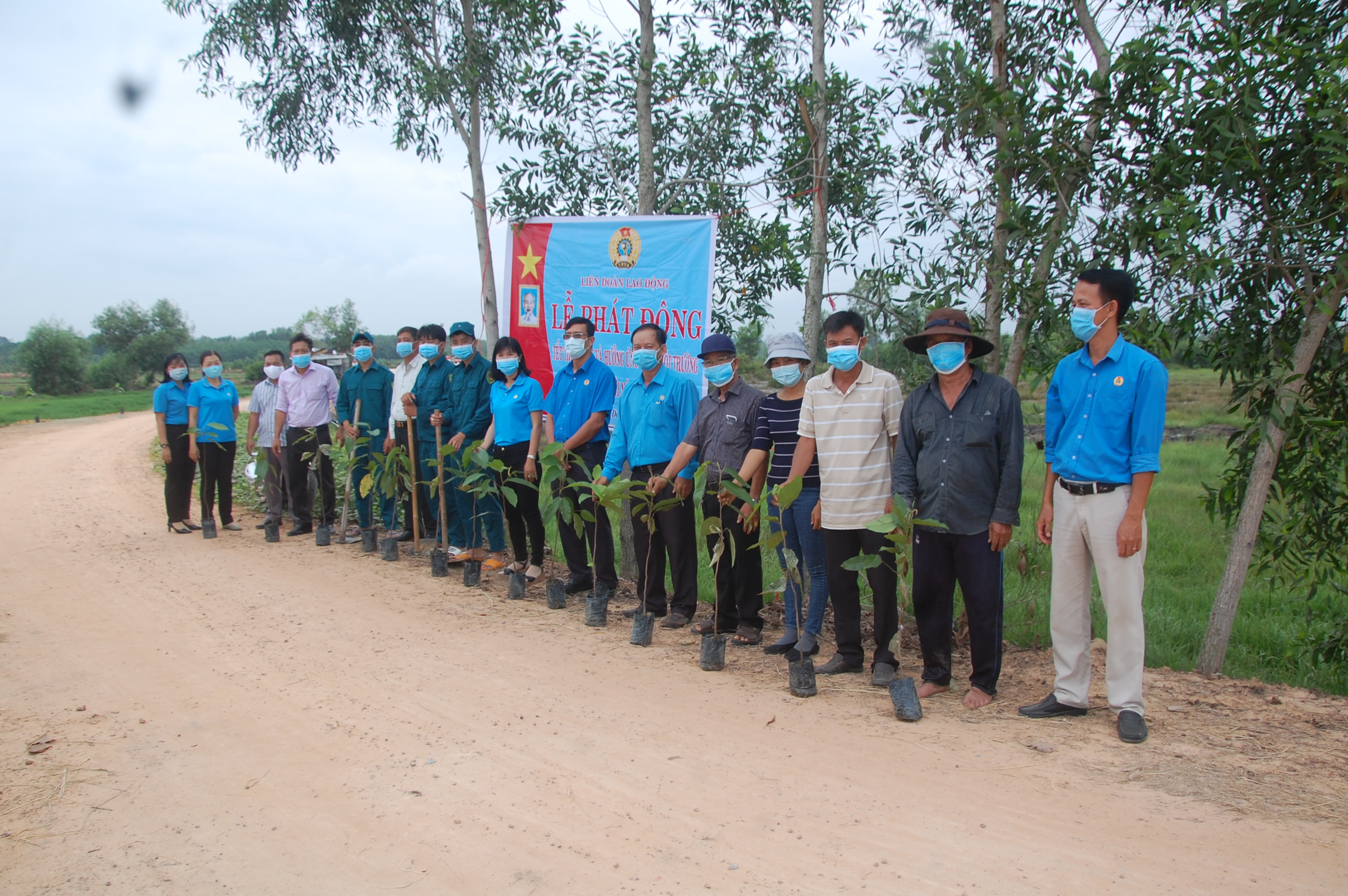 Lễ phát động “Tết trồng cây”và hưởng ứng Ngày Môi trường Thế giới năm 2021