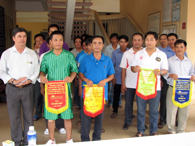 Giải Bóng chuyền chào mừng 71 năm Quốc khánh nước CHXHCN Việt Nam 2/9
