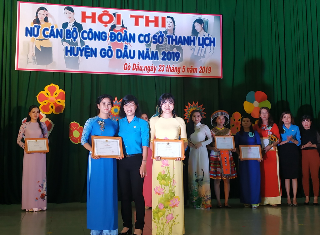 Hội thi “Nữ cán bộ công đoàn cơ sở thanh lịch” huyện Gò Dầu năm 2019