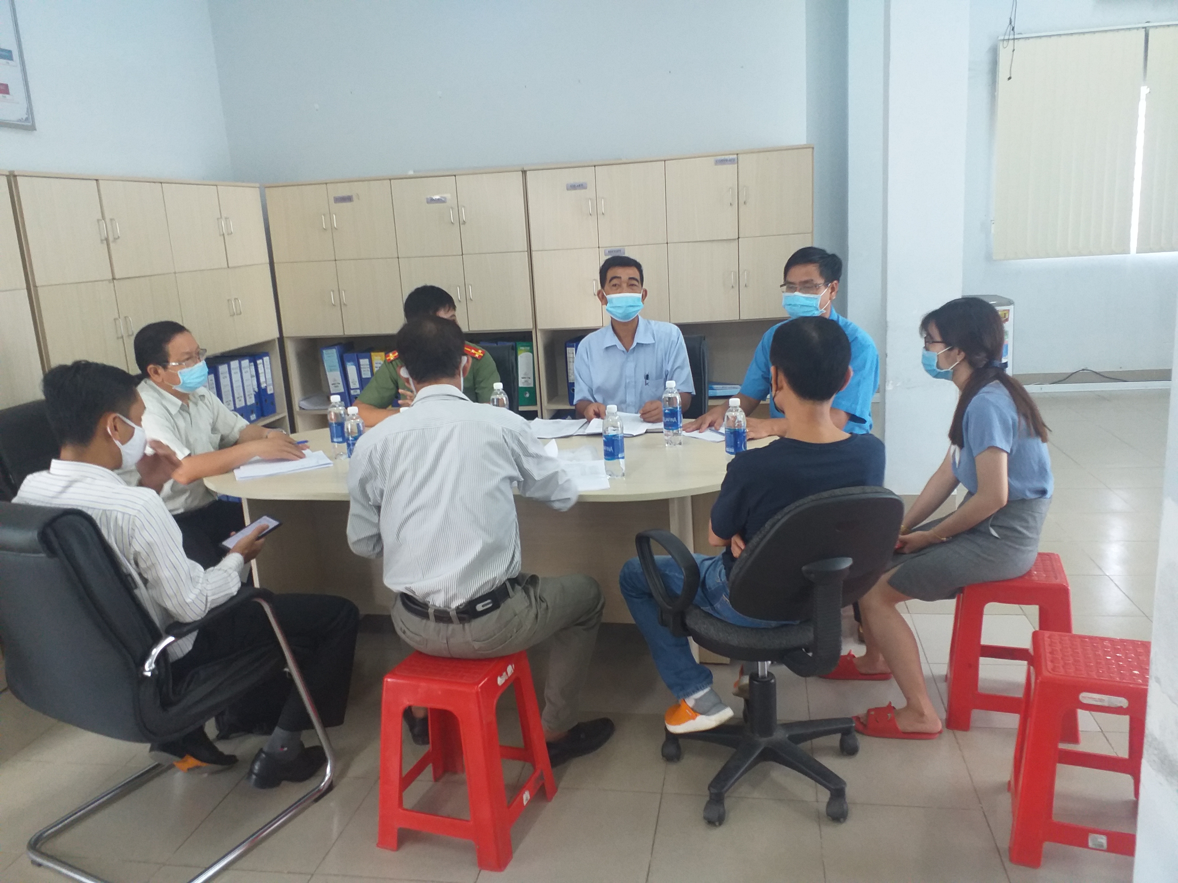 LĐLĐ huyện Tân Châu tham gia kiểm tra, giám sát tình hình thực hiện phòng, chống dịch Covid-19