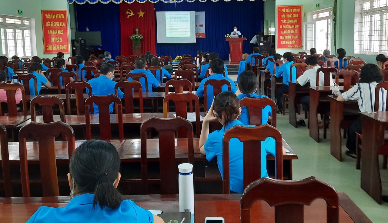 Hòa Thành tổ chức tập huấn nghiệp vụ Công đoàn năm 2021