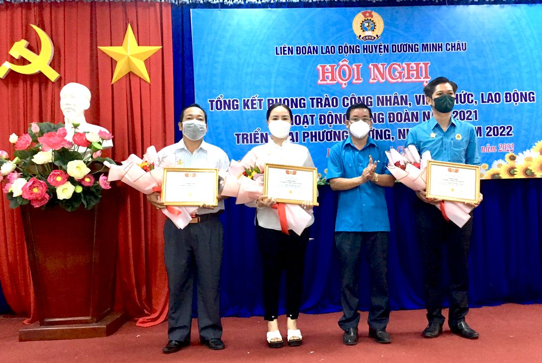 Dương Minh Châu tổng kết hoạt động công đoàn năm 2021