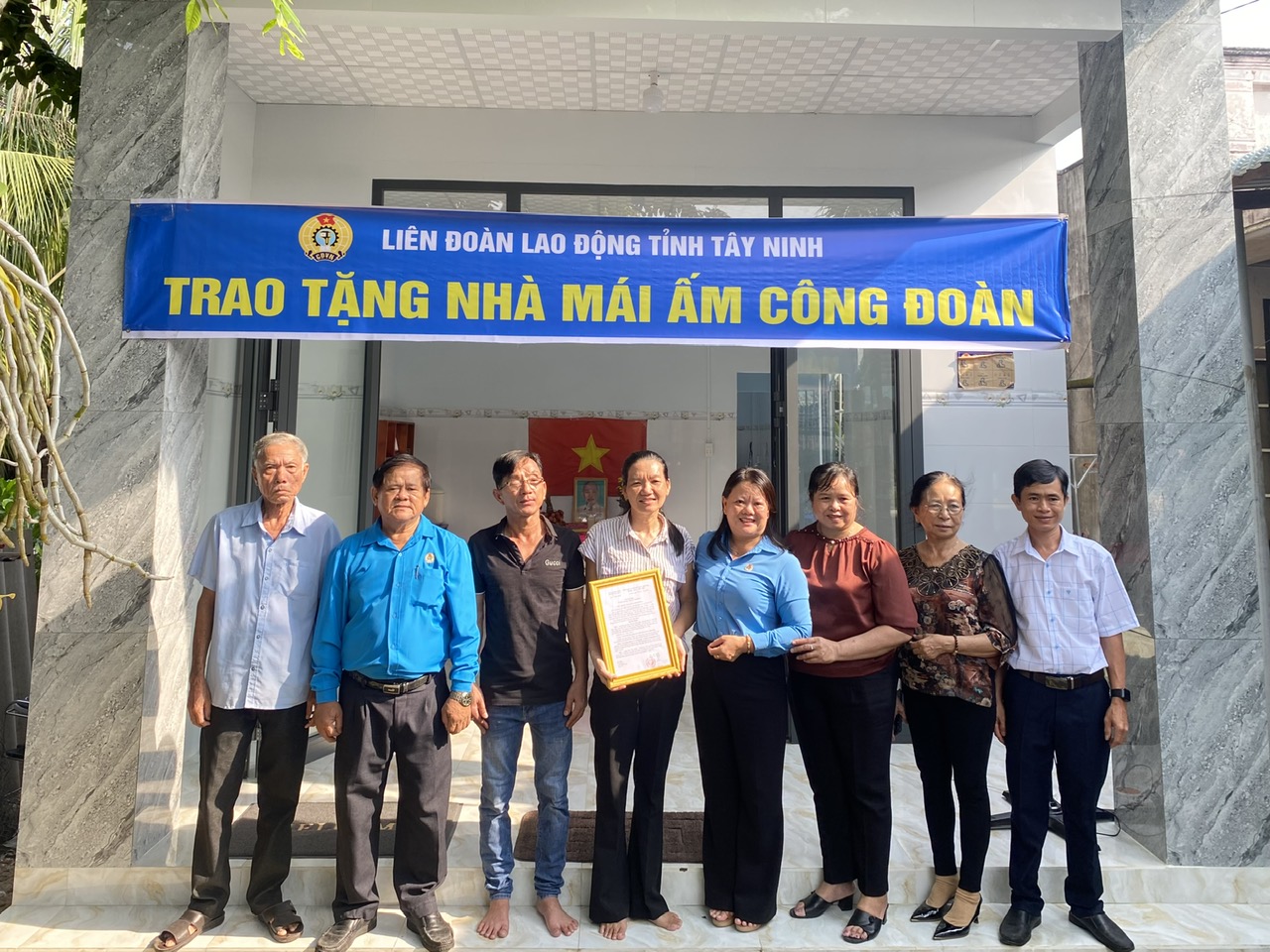trao macd hoa1